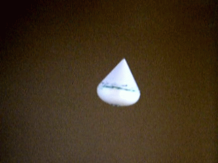 Notre capsule Apollo en soufflerie verticale; Capsula Apollo-like in vertical wind-tunnel