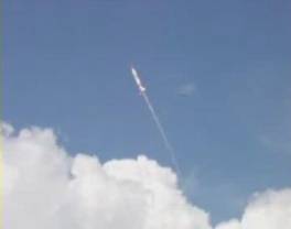 Vol 1 de la Cocavic M, fus�e � eau � Flux d'Air Invers� ; Inverted Air Flow water-rocket